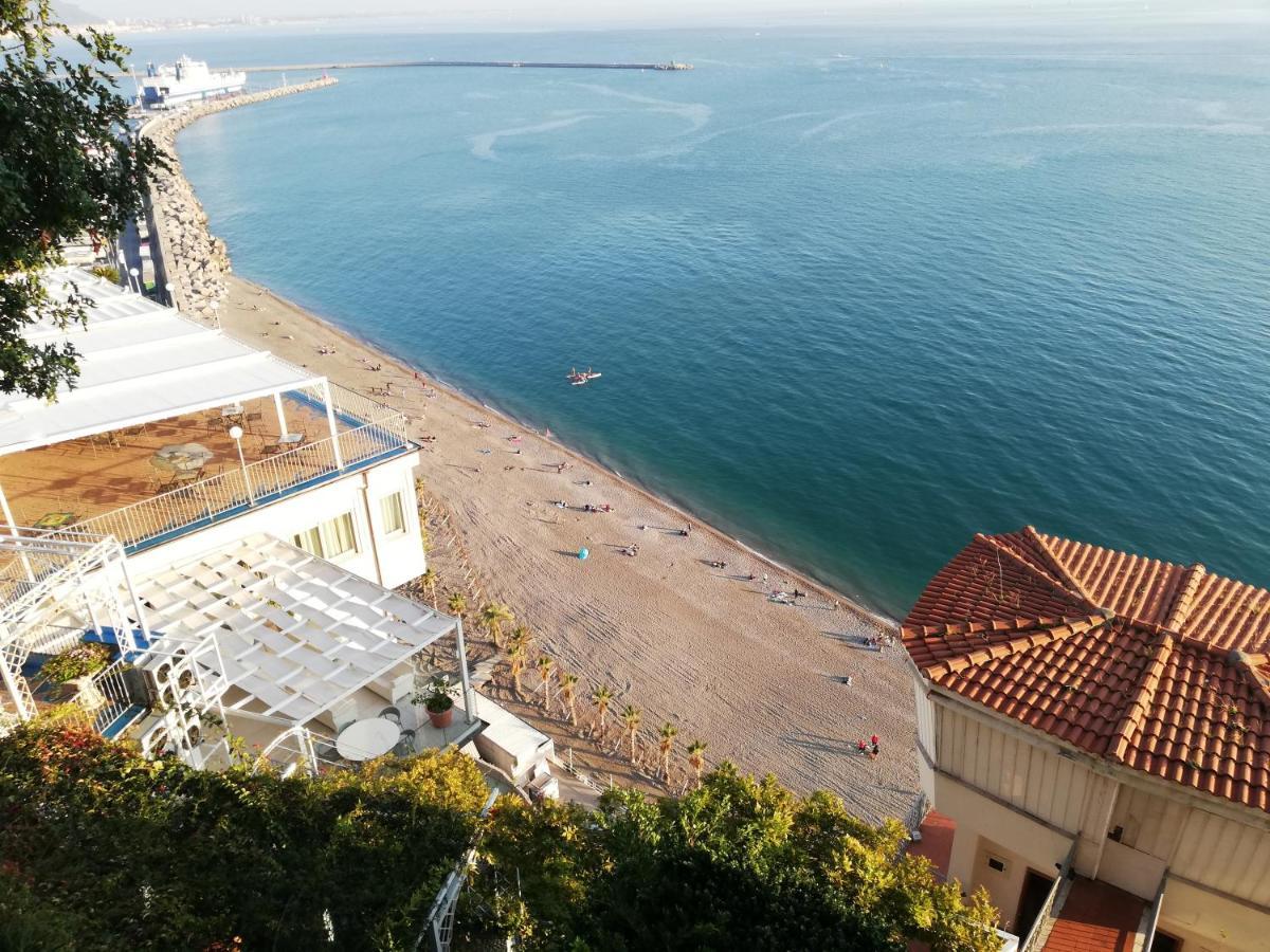 Il Sogno... Bed & Breakfast Salerno Exterior photo